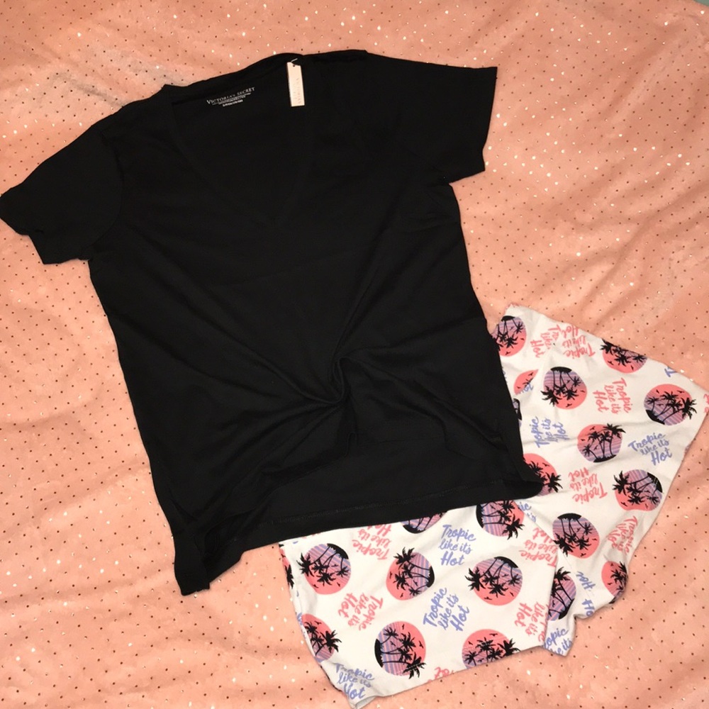 Victoria’s Secret V-Neck Tee